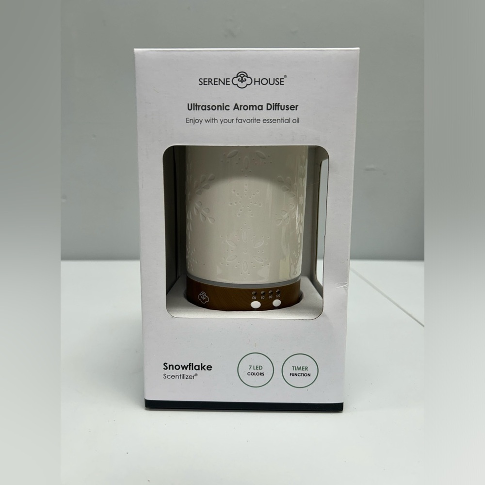 Serene House Ultrasonic Aroma Diffuser - Snowflake